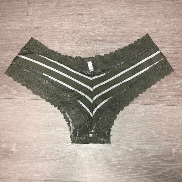 NWT VS PINK Cheeky Lace Trim Panties - Picture 2 of 3